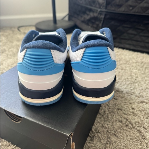 Jordan 2 UNC - Picture 4 of 5